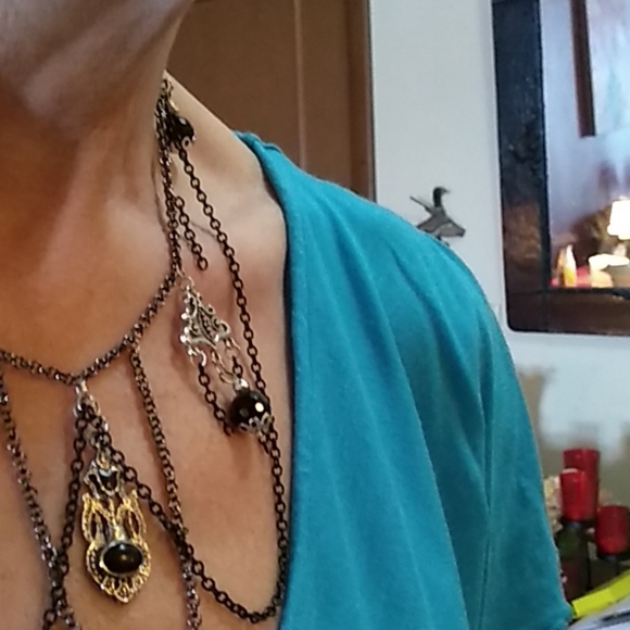 Victorian style w/onyx ornate necklace - Picture 2 of 3